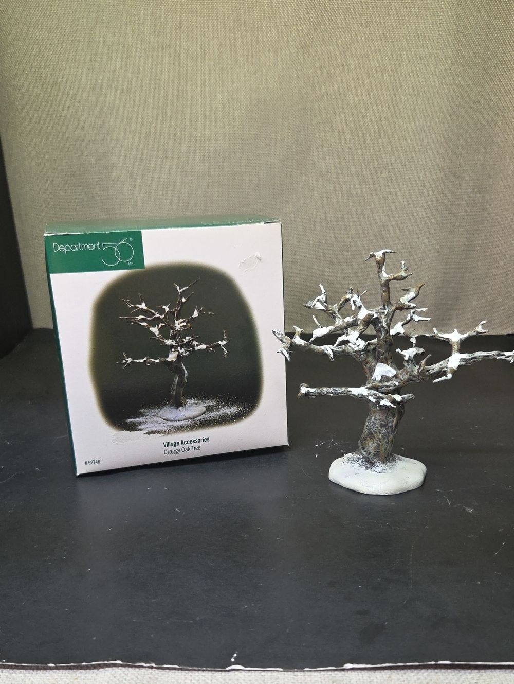 Department 56 Village Accessories Craggy Oak Tree #52748